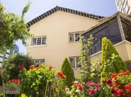 Casa Rumi - Guesthouse