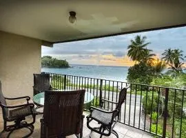Unobstructed ocean views, 2B2B, Pool, 2 Min Magic sands Beach