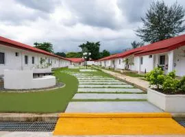 Heliconia Park Hotel and Golf Resort