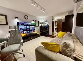 VIEW 4 Panorama 85'TV Wifi 2 GBs Netflix HBO SkyShowMax