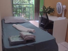 Quarto em casa do bosque felicidade, uma experi&ecirc;ncia de imers&atilde;o amaz&ocirc;nica，位于贝伦的豪华帐篷