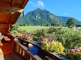 Ferienwohnung Buchner | Chiemgau Karte，位于格拉绍的酒店