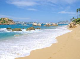 Hermosa Suite a Pie de Playa en Acapulco，位于阿卡普尔科的自助式住宿
