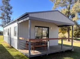 Griffith Caravan Village