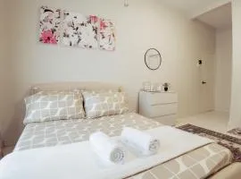 THE Nadraa GUESTHOUSE KLIA