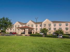 Quality Suites Graham - Burlington South，位于Graham的酒店