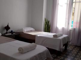 Urban Nest，位于LʼAgha的宠物友好酒店