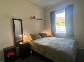 Nourish Reefton & Wilsons Hotel，位于里夫顿的酒店