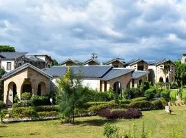 Amaris Greens Resort by CYJ