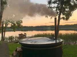 Poilsis ant Virintų ežero kranto