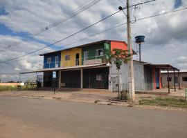 Caminito Brasília Hostel，位于Luziânia的酒店