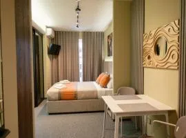 Luxury Airport Studio with Balcony Cozy & Modern