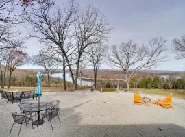 Table Rock Lake Home - Fire Pit and Lake Views!