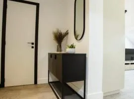 Elegant Central Apartment - Next from Grand Place, Netflix & Comfort
