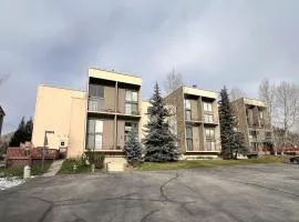 Summit House East 1 Bed Loft 2 Bath SHMB