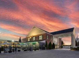 亨德森维尔贝斯特韦斯特酒店，位于亨德森维尔的酒店