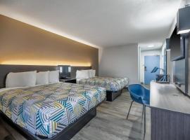 Motel 6 - Franklin, OH，位于Franklin的酒店