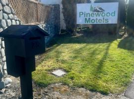 松林汽车旅馆，位于费尔利的酒店