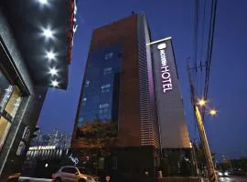 Modern Business Hotel