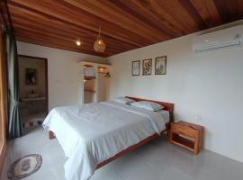 Sonnenhouse Lombok Kertaraharja，位于Luk的酒店