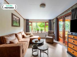 Chalet in Stegeren near Forest and Pond，位于Stegeren的酒店