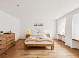 ReMo I Altstadtidyll am See 1 - 6 Personen I Ruhig - Balkon - Parkplatz - nahe Bahnhof und Autobahn，位于韦森的酒店