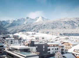 凯利阿尔平酒店，位于瓦尔道拉的酒店