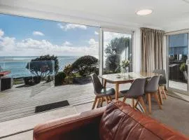 Te Moana Waterfront - beachside accommodation