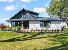 Relaxing Country-view Home Near Golf & Casino