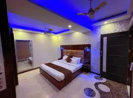 Hotel Crystal Ganga Heights 5 Min from Har Ki Pauri