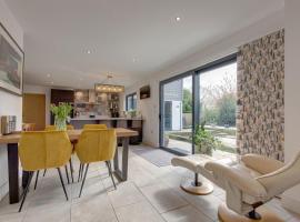 Kim's Place，位于Hingham的酒店