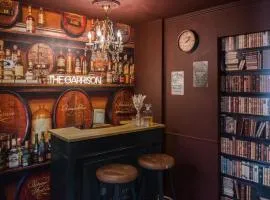 L'Escapade Peaky Blinders - Bain retro & Bar privé à Bergerac