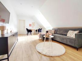 Große 52 qm Wohnung, 24-Std Check-In, Parkplatz, Familien- Geschäfts- Monteurwohnung, 5 Personen, 2 Schlafzimmer u Wohnzimmer, WLAN,，位于巴特萨尔茨乌夫伦的酒店