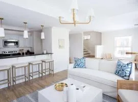 May River Breeze! 3-Story Townhouse in Old Town's Promenade