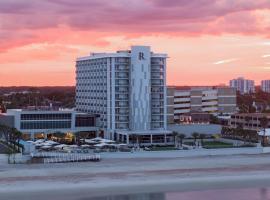 海洋微风俱乐部酒店，位于代托纳海滩的酒店