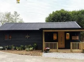 Blackwood - Luxury cottage surround by woodlands