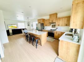 New 3BR Home w Garage Near BYU-Idaho，位于雷克斯堡的酒店