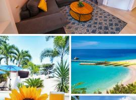 Casa Verde Hotel - Steps to the Beach, Pool, Restaurant & Bar，位于林康的酒店