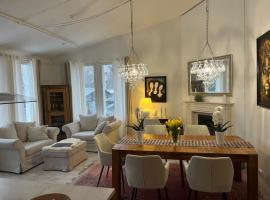 Wonderful townhouse 214 m2 close to outdoor areas，位于赫尔辛基的酒店