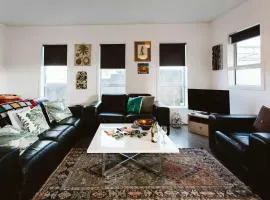 Surf's Up - pet-friendly Fitzroy lifestyle home