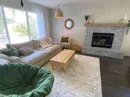 New! Spacious Bright Home in GREAT Location