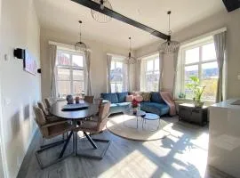 Huize de Lekpoort - The City View - Historic Apartment in Vianen Center