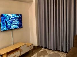 C&N homes Kisumu，位于基苏木的带停车场的酒店