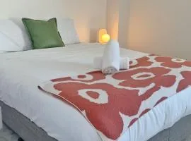 Luxury 2BR Stay near Olympic Park Parramatta FREE Parking