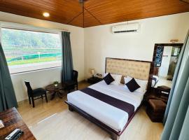 The Luxury Maharaja The Royal Resort，位于塞恩的酒店