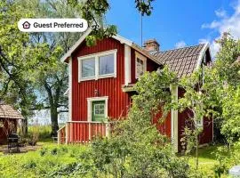 4 person holiday home in Örsundsbro