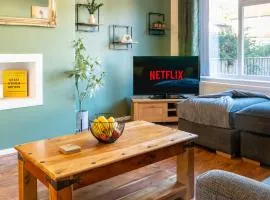 Headingley Home Next to Stadiums with Off Street Parking and Excellent Transport Links
