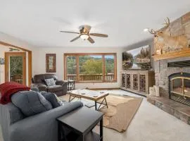 Beavershore-Direct Access to Beaver Lake-Sleeps 12