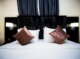 Ralphnest Suite & Lounge Limited