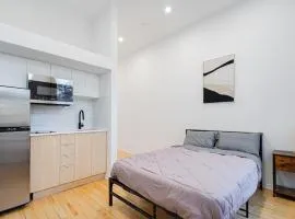 Gorgeous studio with Free parking